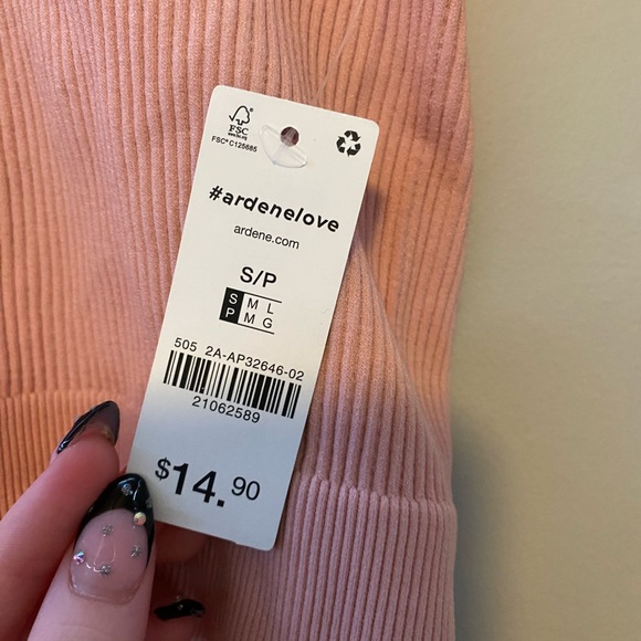 Brand new ardenes pink crop top - Picture 3 of 3